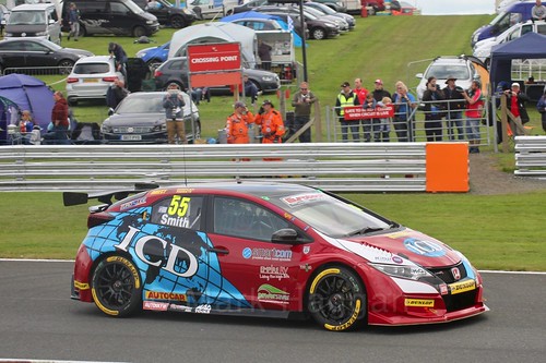 Jeff Smith in BTCC action at Oulton Park, May 2017