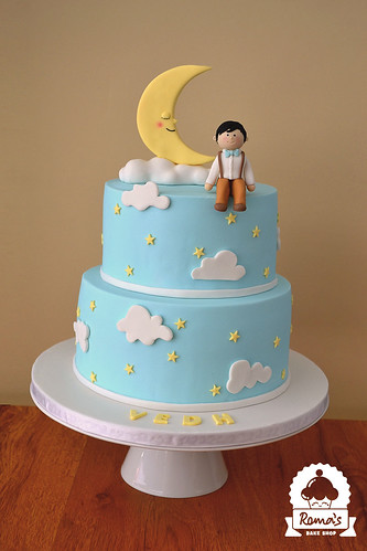 Moon and stars cake