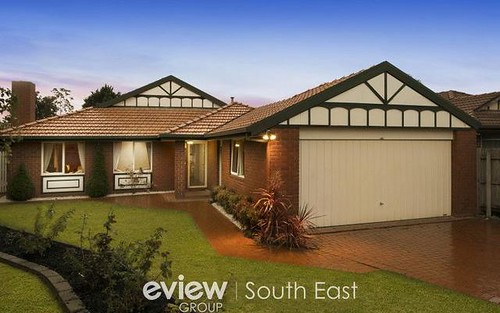 16 Raleigh Dr, Narre Warren South VIC 3805