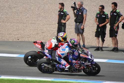 Alex Lowes and Chaz Davies in World Superbikes at Donington Park, May 2017