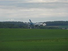 airline coming in to land in Zurich
