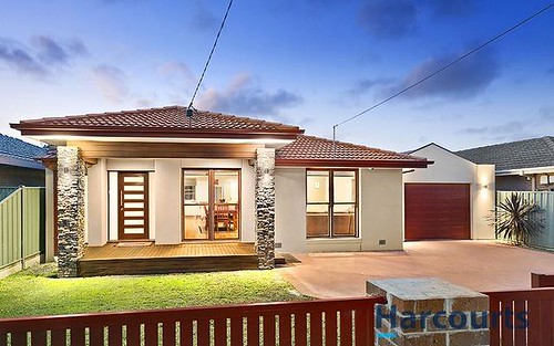 12 Intervale Dr, Avondale Heights VIC 3034