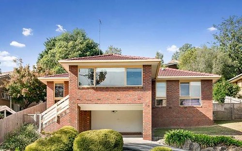 18 Long Valley Wy, Doncaster East VIC 3109