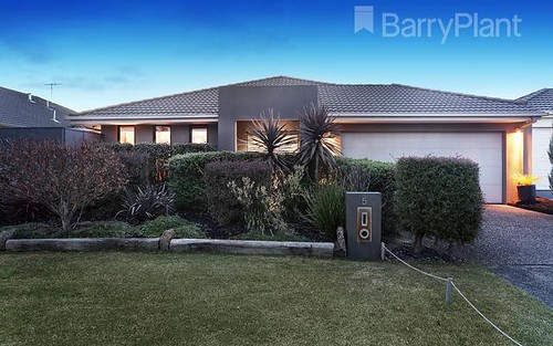 5 Banyalla Place, Rowville VIC