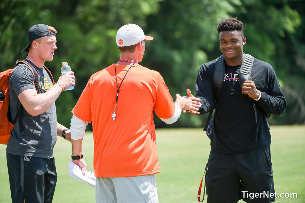 Clemson Recruiting Photo of Brent Venables and Jake Venables and mikejones