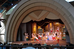 Disney's Hollywood Studios: Beauty and the Beast Show • <a style="font-size:0.8em;" href="http://www.flickr.com/photos/28558260@N04/34588613700/" target="_blank">View on Flickr</a>