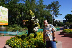 Scott and Goofy • <a style="font-size:0.8em;" href="http://www.flickr.com/photos/28558260@N04/35083243712/" target="_blank">View on Flickr</a>