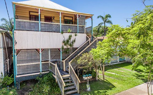 58 Sunday St, Shorncliffe QLD 4017