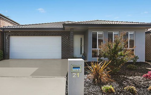 21 Ken Tribe Street, Coombs ACT