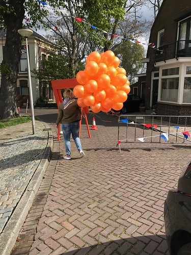 Heliumballonnen Koningsdag Simonshaven