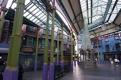 Universal Studios, Florida: Diagon Alley • <a style="font-size:0.8em;" href="http://www.flickr.com/photos/28558260@N04/34701284266/" target="_blank">View on Flickr</a>