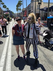 Tracey and Beetlejuice • <a style="font-size:0.8em;" href="http://www.flickr.com/photos/28558260@N04/34778060885/" target="_blank">View on Flickr</a>