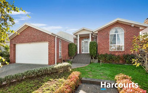 15 Peppermint Wk, South Morang VIC 3752