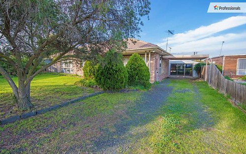 2 Hare Court, Darley VIC