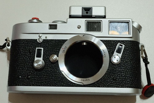 Leica M4いKENKOL-M ADAPTER RINGを装着