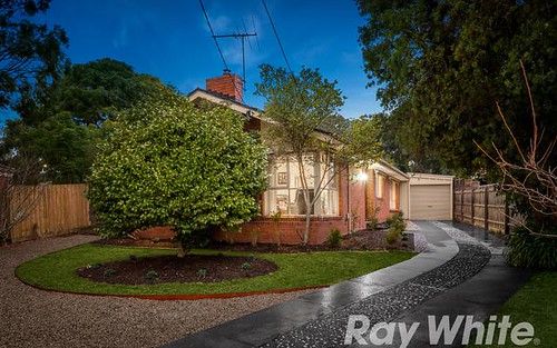 4 Sapphire St, Forest Hill VIC 3131
