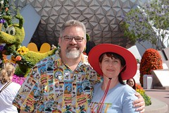 Tracey and Scott at Epcot • <a style="font-size:0.8em;" href="http://www.flickr.com/photos/28558260@N04/35248514065/" target="_blank">View on Flickr</a>