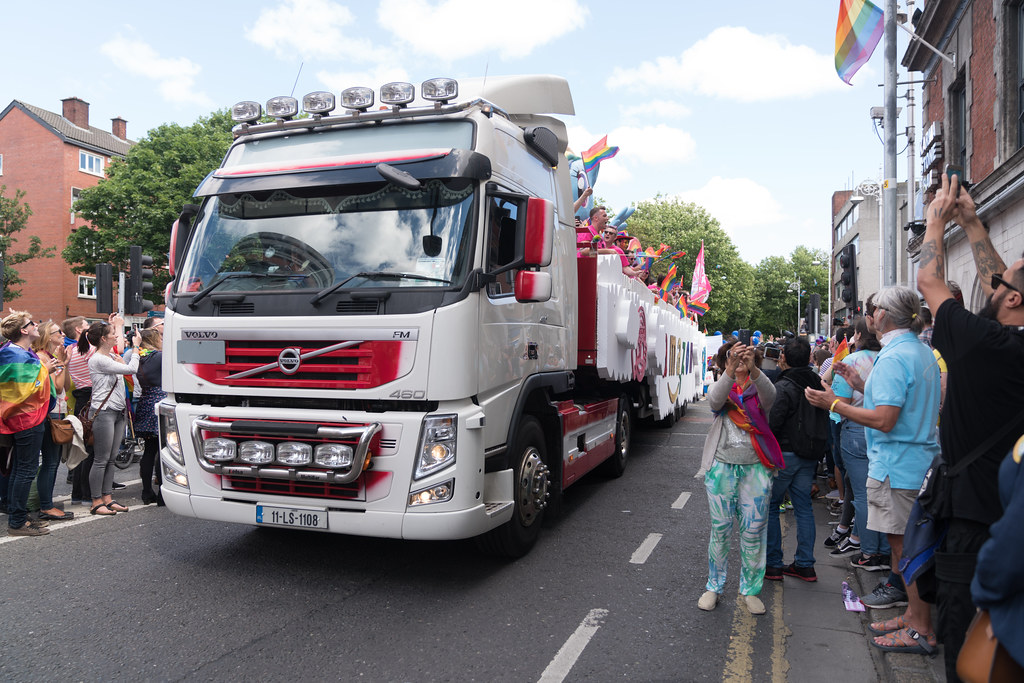 LGBTQ+ PRIDE PARADE 2017 [ON THE WAY FROM STEPHENS GREEN TO SMITHFIELD]-130093