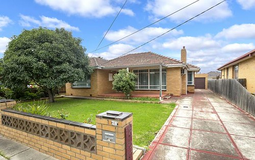 24 Doyle St, Avondale Heights VIC 3034