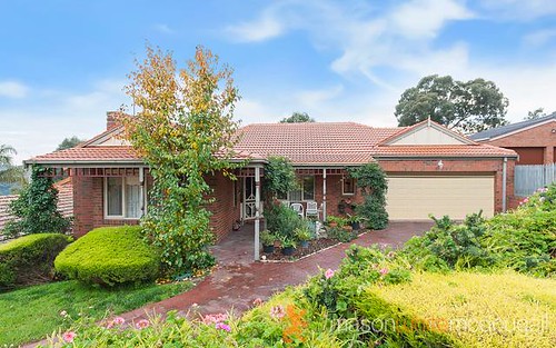 8 The Eyrie, Eltham VIC 3095