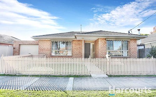 2a Geum St, Hadfield VIC 3046