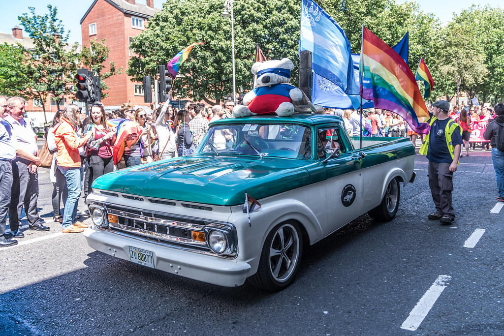 LGBTQ+ PRIDE PARADE 2017 [ON THE WAY FROM STEPHENS GREEN TO SMITHFIELD]-130042