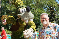 Scott and Goofy • <a style="font-size:0.8em;" href="http://www.flickr.com/photos/28558260@N04/35083246022/" target="_blank">View on Flickr</a>