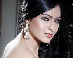 Indian Actress NIKESHA PATEL Hot Sexy Images Set-1 (48)