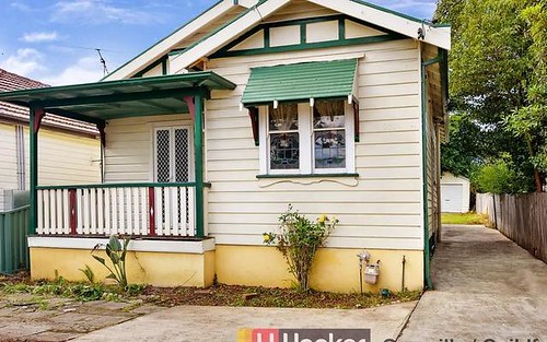 231 Blaxcell St, South Granville NSW 2142