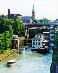 Anglų lietuvių žodynas. Žodis erie canal reiškia erie kanalas lietuviškai.