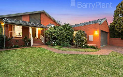 4 Traydal Cl, Wantirna VIC 3152