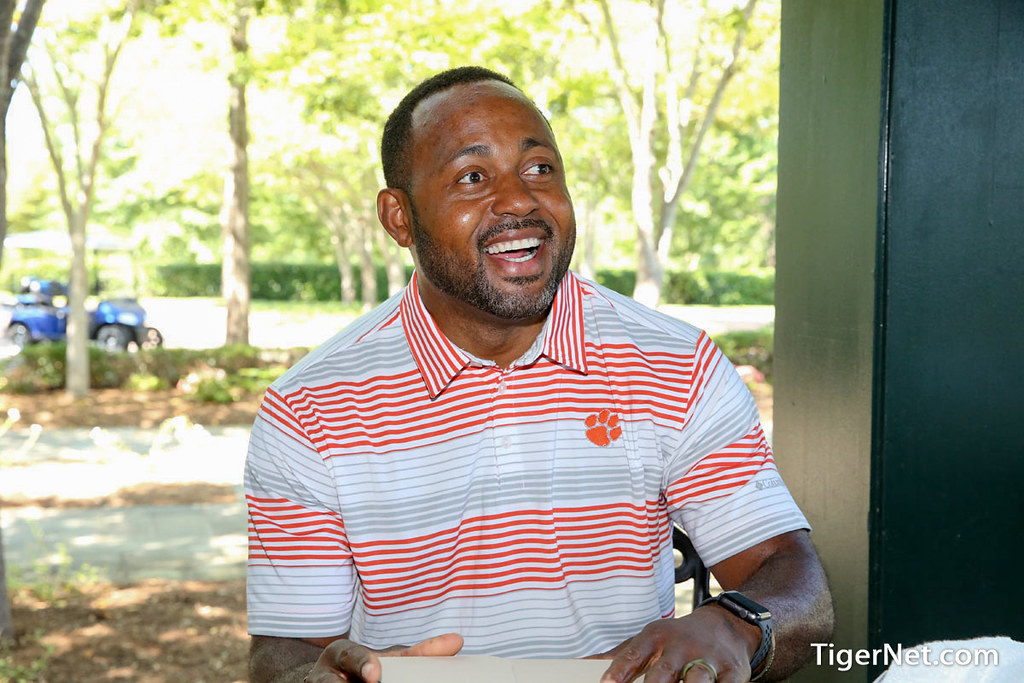 Clemson Football Photo of Mike Reed