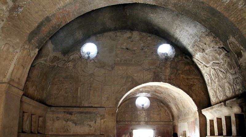 The ruins of Pompeii - Public Baths<br/>© <a href="https://flickr.com/people/58415659@N00" target="_blank" rel="nofollow">58415659@N00</a> (<a href="https://flickr.com/photo.gne?id=35942865690" target="_blank" rel="nofollow">Flickr</a>)
