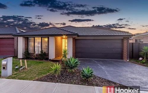 23 Westphalian Rise, Clyde North VIC