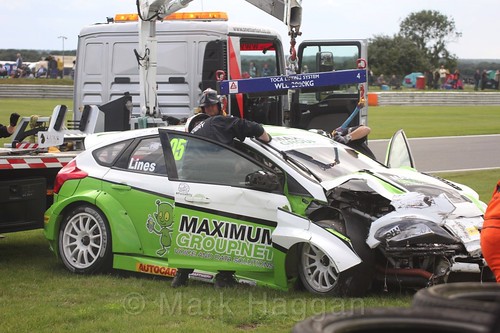 Stewart Lines crashes out during BTCC at Snetterton, July 2017