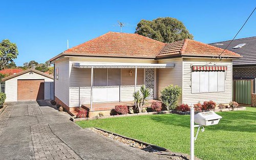 11 Dove St, Revesby NSW 2212