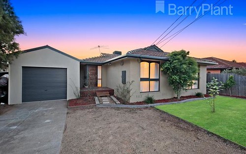 24 Baden Dr, Hoppers Crossing VIC 3029