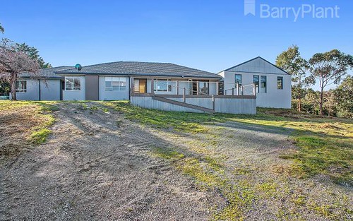 123 Holm Park Rd, Beaconsfield VIC 3807