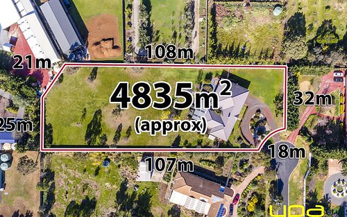 8 Campbell Court, Brookfield VIC
