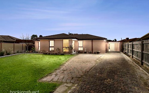 5 Combe Ct, Epping VIC 3076