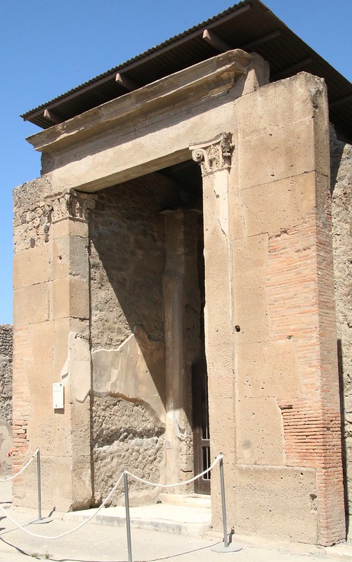 The ruins of Pompeii<br/>© <a href="https://flickr.com/people/58415659@N00" target="_blank" rel="nofollow">58415659@N00</a> (<a href="https://flickr.com/photo.gne?id=36203127981" target="_blank" rel="nofollow">Flickr</a>)