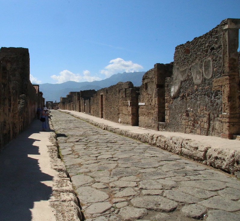 The ruins of Pompeii<br/>© <a href="https://flickr.com/people/58415659@N00" target="_blank" rel="nofollow">58415659@N00</a> (<a href="https://flickr.com/photo.gne?id=36295365576" target="_blank" rel="nofollow">Flickr</a>)