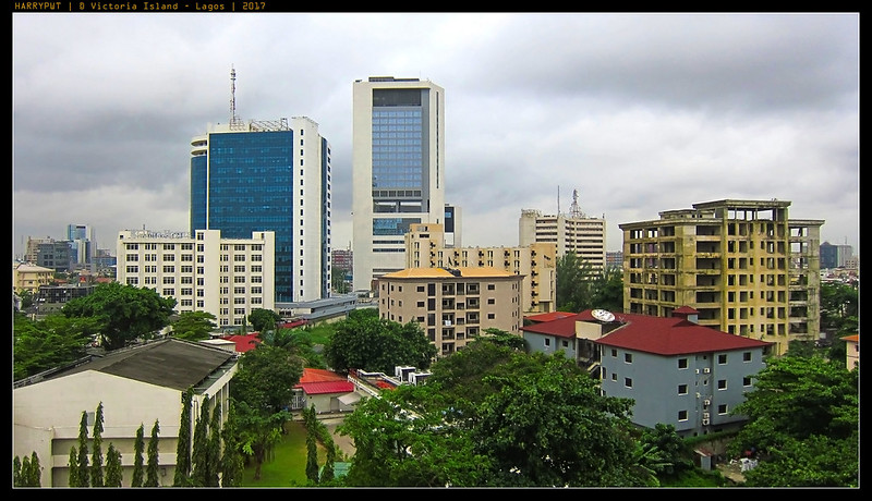 high rise building with trees in victoria island, lagos, nigeria<br/>© <a href="https://flickr.com/people/34980283@N06" target="_blank" rel="nofollow">34980283@N06</a> (<a href="https://flickr.com/photo.gne?id=36496597231" target="_blank" rel="nofollow">Flickr</a>)