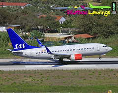 SAS Boeing 737-700 SE-RJT • <a style="font-size:0.8em;" href="http://www.flickr.com/photos/146444282@N02/36743881446/" target="_blank">View on Flickr</a>