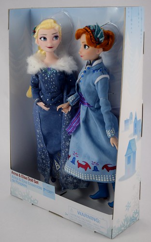 Anna and Elsa Doll Set - Olaf's Frozen Adventure - Disney Store Purchase -  Deboxing - Plastic Cover Removed - Full Right Front View - a photo on  Flickriver
