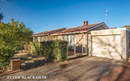 15 Lindrum Crescent, Holt ACT