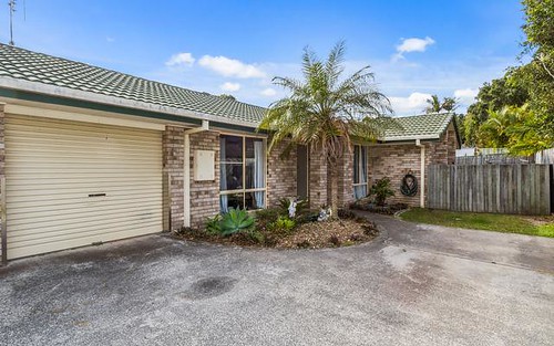 2/9 Kildare Dr, Banora Point NSW