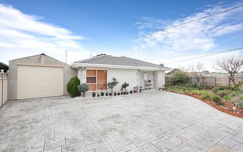17 Canadian Ct, Meadow Heights VIC 3048