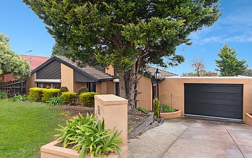 9 Hibiscus Cl, Meadow Heights VIC 3048