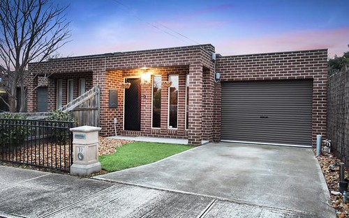 19 Lawrence St, Ardeer VIC 3022